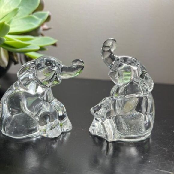 Lenox Elephant Salt & Pepper Shaker Set Full Lead Crystal Prosperity Trunk Up - Picture 1 of 11